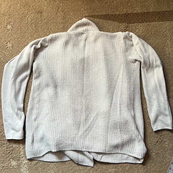 Comfy and cute Coastal Cardigan by Barefoot Dreams - Picture 2 of 5